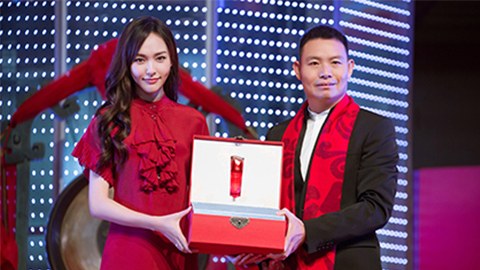 中国美正当红，，赏金大对决A股上市，，，，引领新时代